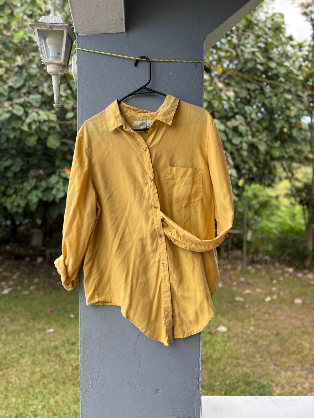 Thread & Supply Yellow Button-Up Collar Shirt Large